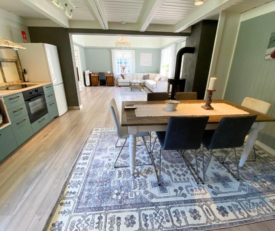 Dalen - Full House With Two Bedrooms, Patio, Garden And Central Location Exterior photo